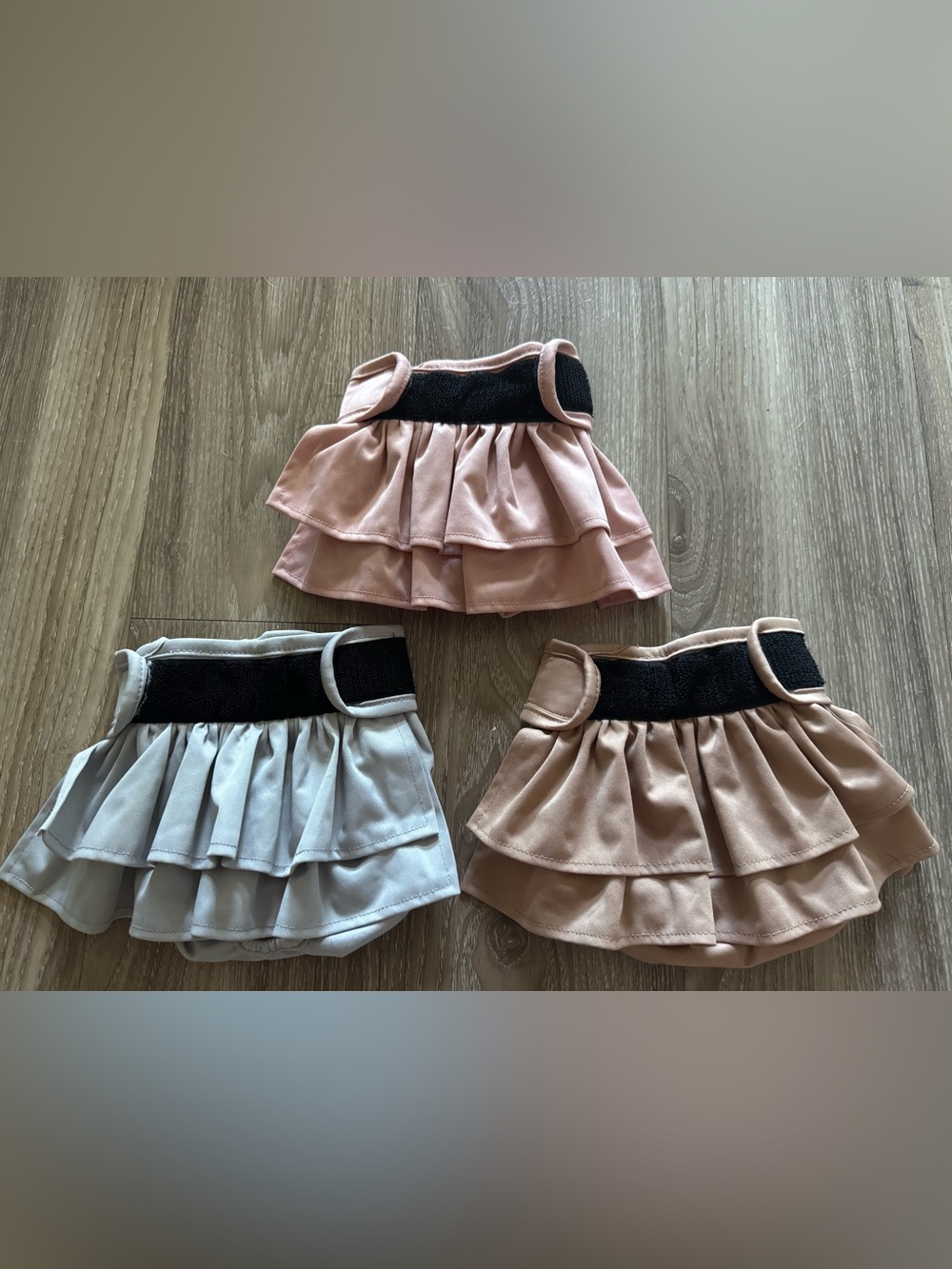 Puppy training pants w/ruffle